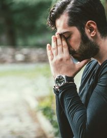 7 Ways to Stop an Anxiety Attack When It’s Already Happening 7 Ways to Stop an Anxiety Attack When It’s Already Happening